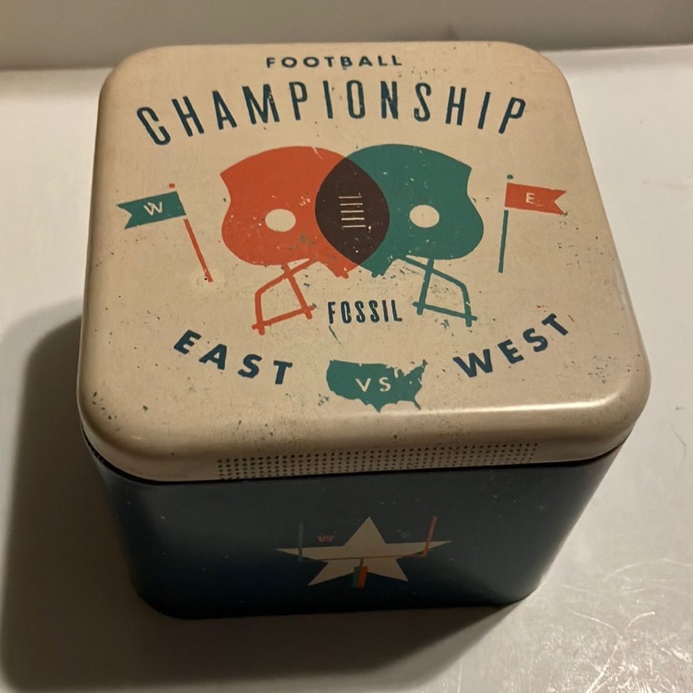 Fossil Championship Football Tin‎ Box - Cream and Teal